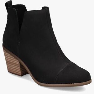 Tom’s Everly Cutout, Color-Black Leather, Size 9.5